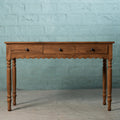 Turned-Leg Entryway Console Table with 3 Drawers — Scalloped-Apron Solid Wood Hallway Sofa Table, Oak