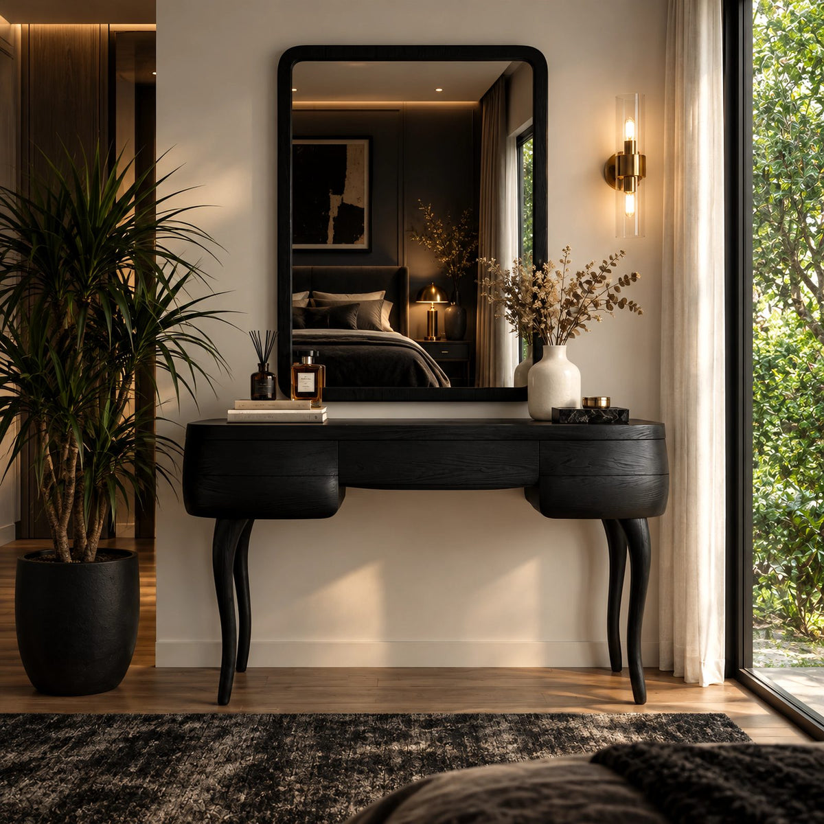 Vintage Inspired Kidney Shaped Makeup Vanity With Cabriole Legs For Bedroom