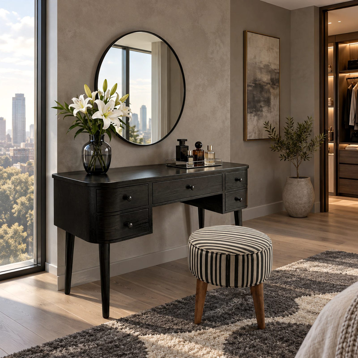 Vintage Style Rounded Vanity Desk With Five Drawers For Bedroom